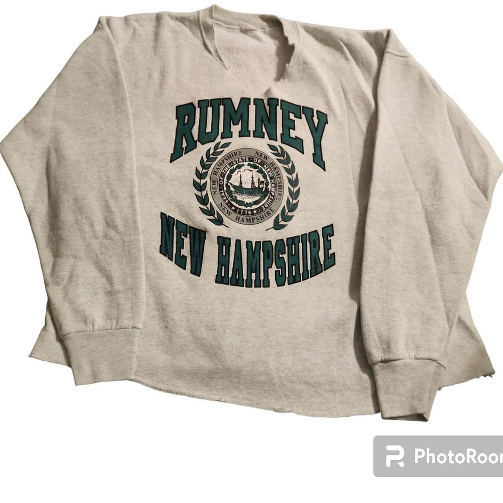 Rumney NH cropped crew neck oversized